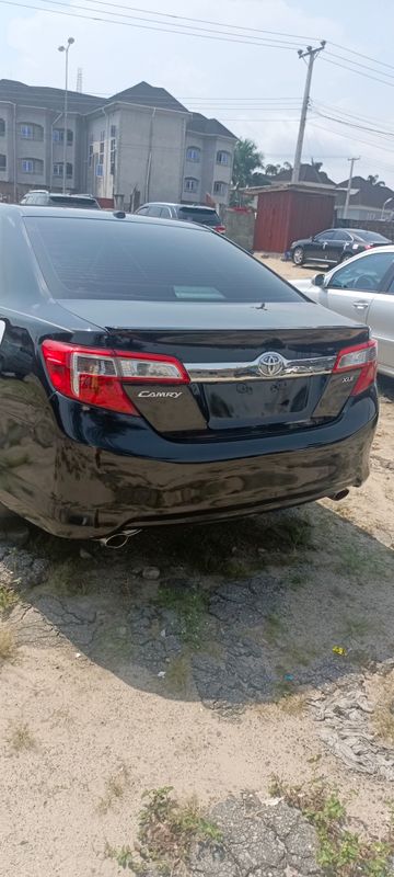 Thumbnail 2 of 2012 Toyota Camry xLE